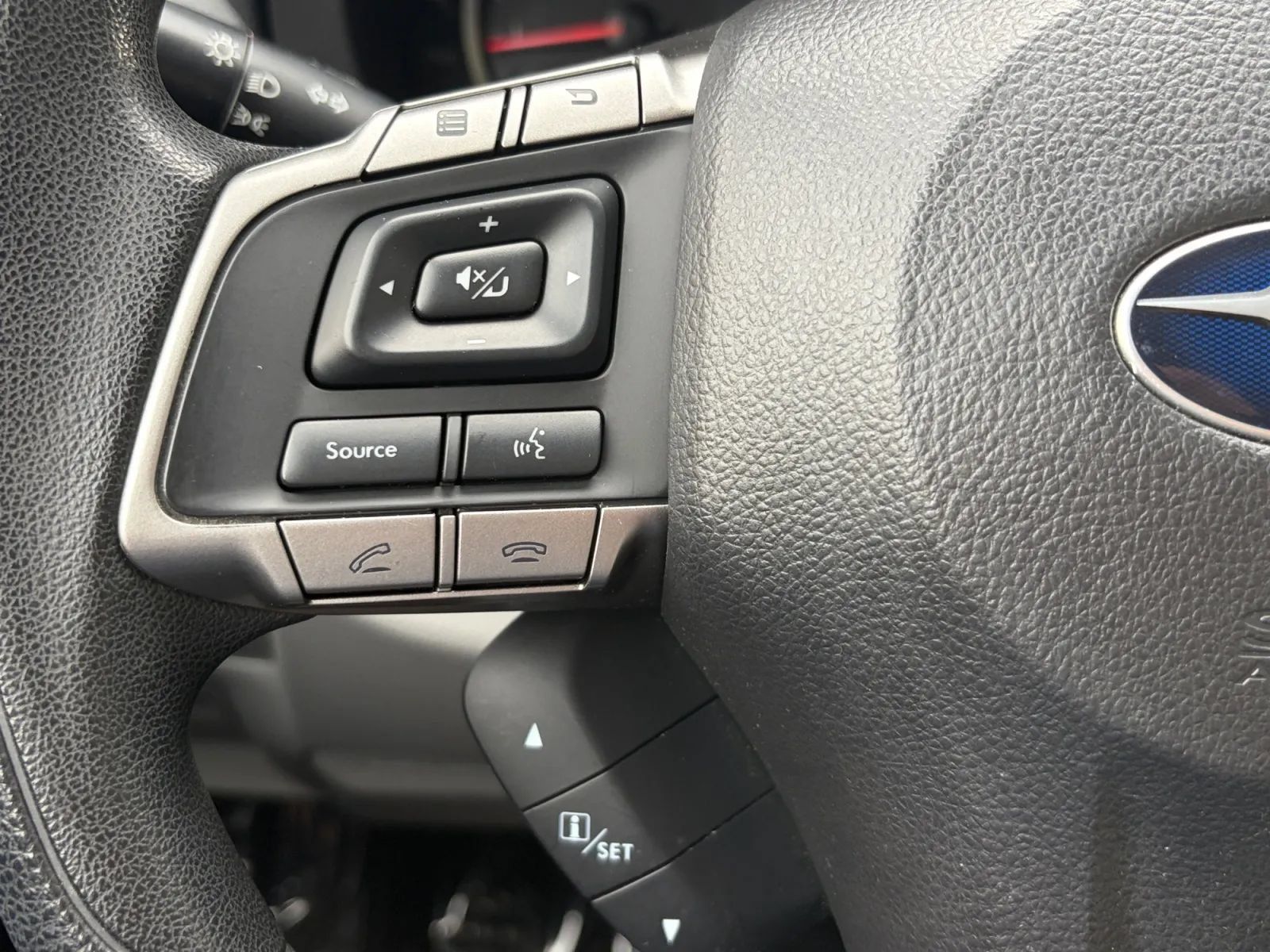 Used 2016 Subaru Forester 2.5i Premium w/ All-Weather Package AWD/4WD image 29