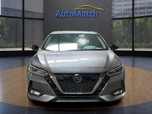 Used 2023 Nissan Sentra SR w/ SR Premium Package FWD image 3