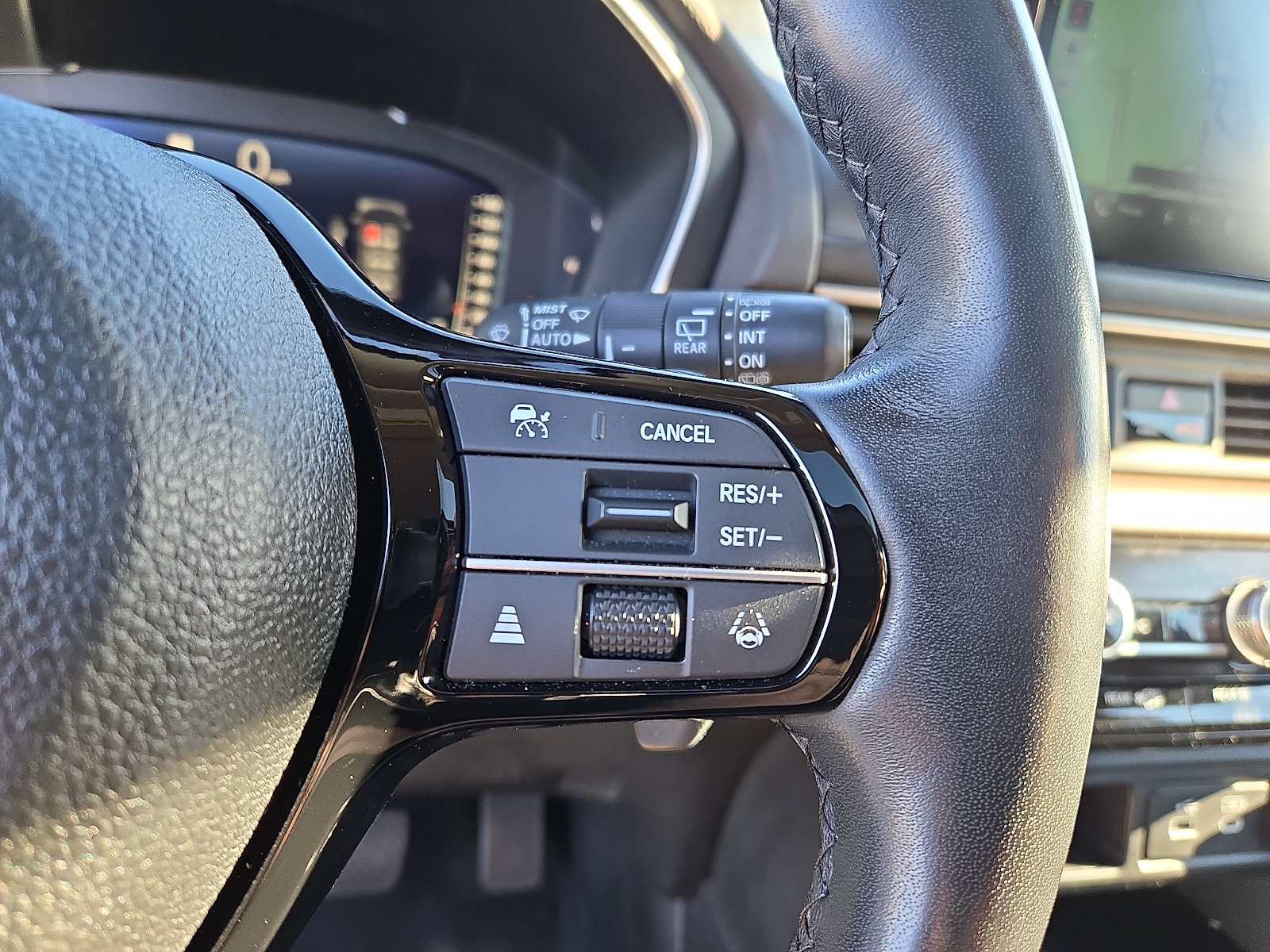 Used 2024 Honda Pilot Elite image 24