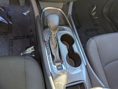 Used 2023 Chevrolet Malibu LT image 21