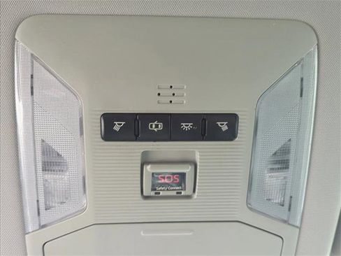 Used 2019 Toyota RAV4 LE image 21