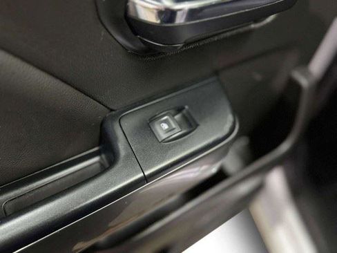 Used 2023 RAM 1500 Laramie AWD/4WD image 46
