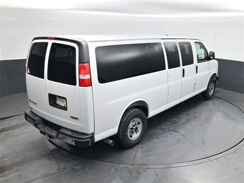 New 2025 GMC Savana 3500 LT w/ LT Preferred Equipment Group image 21