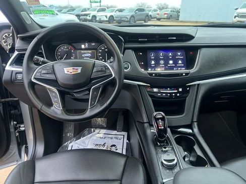 Used 2025 Cadillac XT5 Premium Luxury image 21