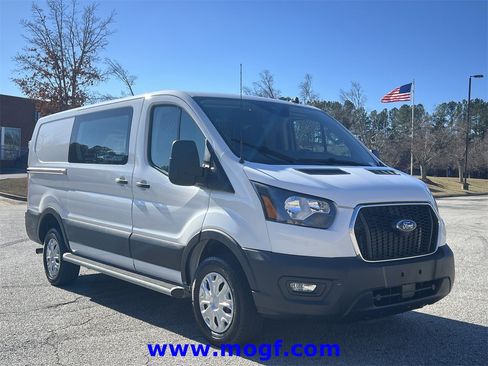 Used 2024 Ford Transit 250 Low Roof w/ Exterior Upgrade Package image 4