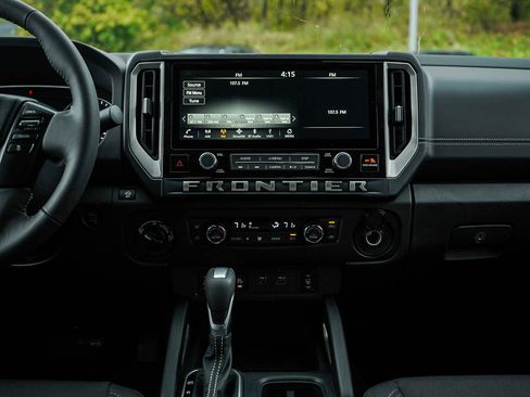 New 2026 Nissan Frontier SV w/ SV Convenience Package AWD/4WD image 15