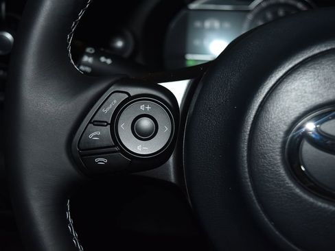 Used 2025 Toyota GR86 Premium image 7