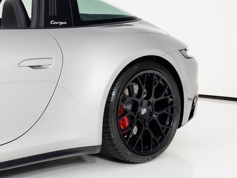 Used 2022 Porsche 911 Targa 4S AWD/4WD image 69
