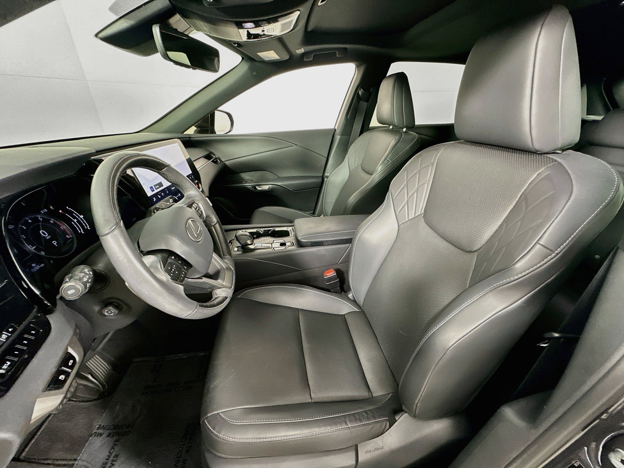 Used 2024 Lexus RX 350 Premium w/ Accessory Package (K3) FWD image 21
