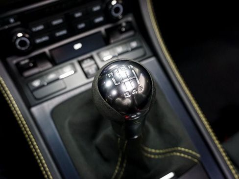 Used 2023 Porsche 718 Boxster Spyder RWD image 23