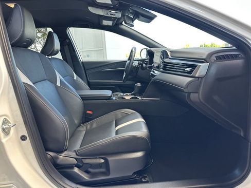Certified 2025 Toyota Camry SE w/ Convenience Package FWD image 15