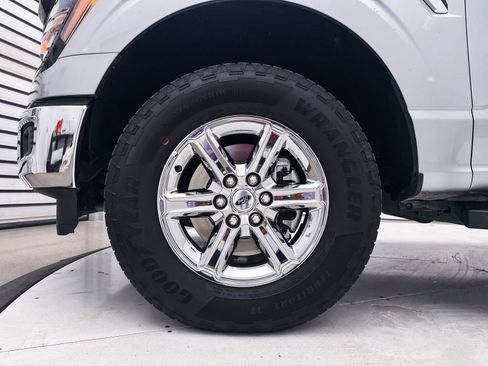 Used 2025 Ford F150 XLT w/ Equipment Group 301A Standard image 15