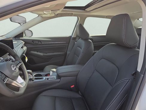 New 2026 Nissan Altima 2.5 SV FWD image 13