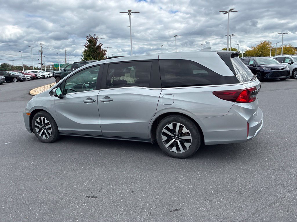 Used 2025 Honda Odyssey EX-L image 16