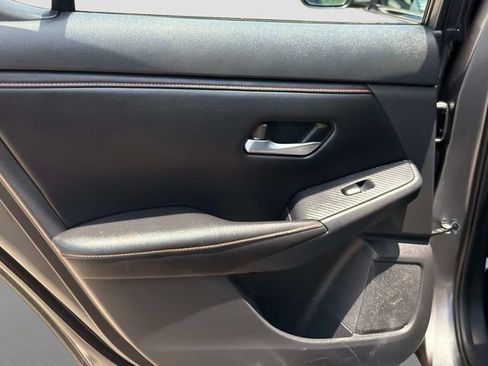 Used 2025 Nissan Sentra SR FWD image 13