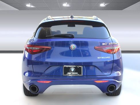 Used 2022 Alfa Romeo Stelvio Ti image 10