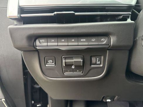 New 2026 Cadillac Escalade Platinum Sport w/ LPO, ONYX Package image 15