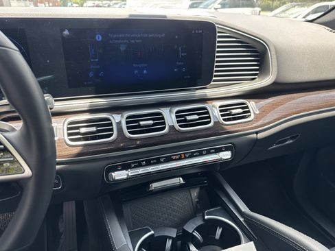 Used 2025 Mercedes-Benz GLE 350 4MATIC image 26