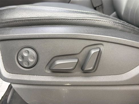 Used 2020 Audi Q5 2.0T Premium Plus image 19