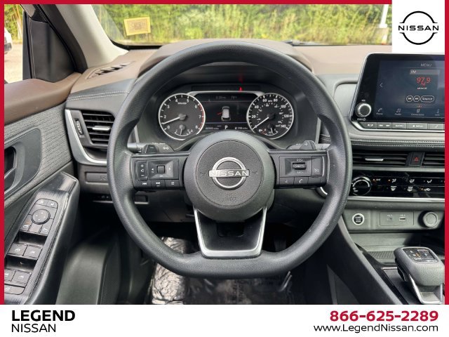 Used 2023 Nissan Rogue S AWD/4WD image 15