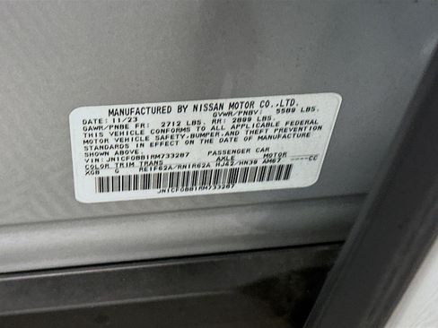 Used 2024 Nissan Ariya AWD image 12