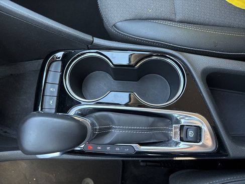 Used 2025 Buick Encore GX Preferred image 35