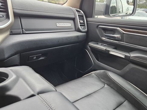 Used 2019 RAM 1500 Laramie image 11