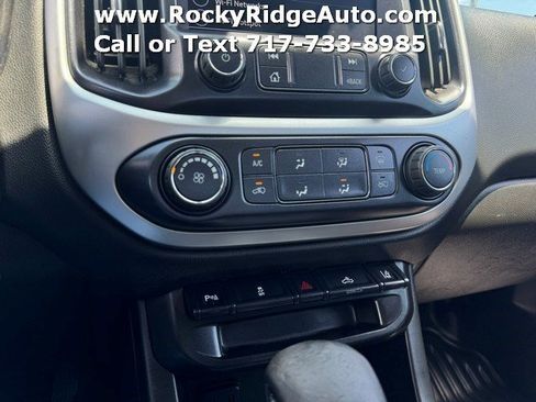 Used 2022 Chevrolet Colorado LT w/ Fleet Safety Package RWD image 23