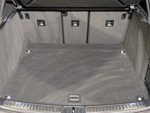 Certified 2026 Porsche Macan AWD/4WD image 26