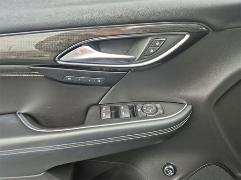 Used 2021 Buick Envision Essence w/ Sport Touring Package image 20