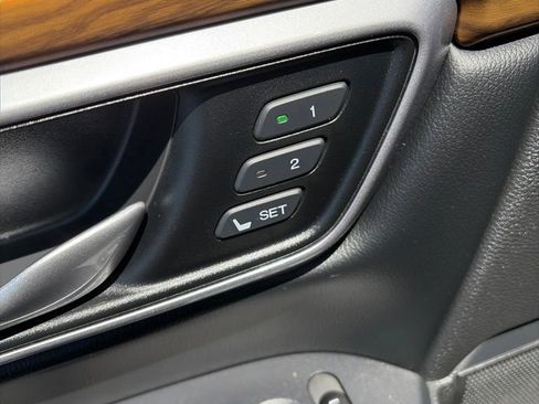Used 2017 Honda CR-V EX-L image 11