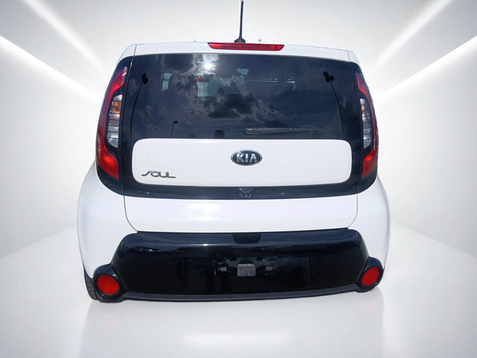 Used 2016 Kia Soul + FWD image 5