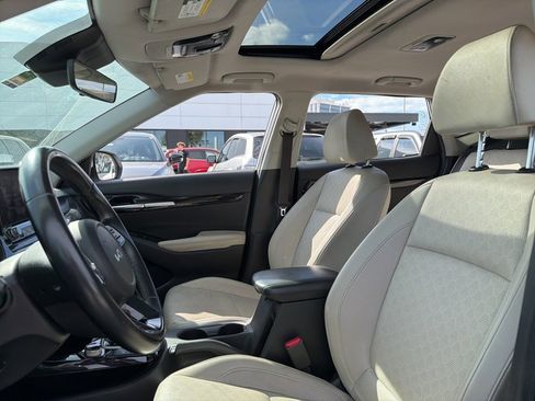 Used 2022 Kia Seltos EX image 10
