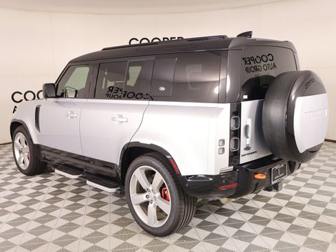 Used 2023 Land Rover Defender 110 X AWD/4WD image 23
