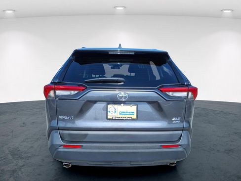 Used 2023 Toyota RAV4 XLE Premium AWD/4WD image 8