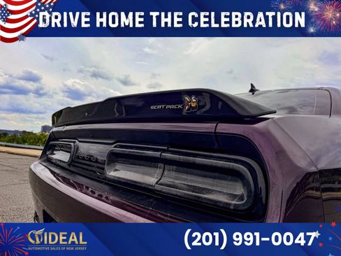 Used 2021 Dodge Challenger R/T Scat Pack w/ Dynamics Package RWD image 5