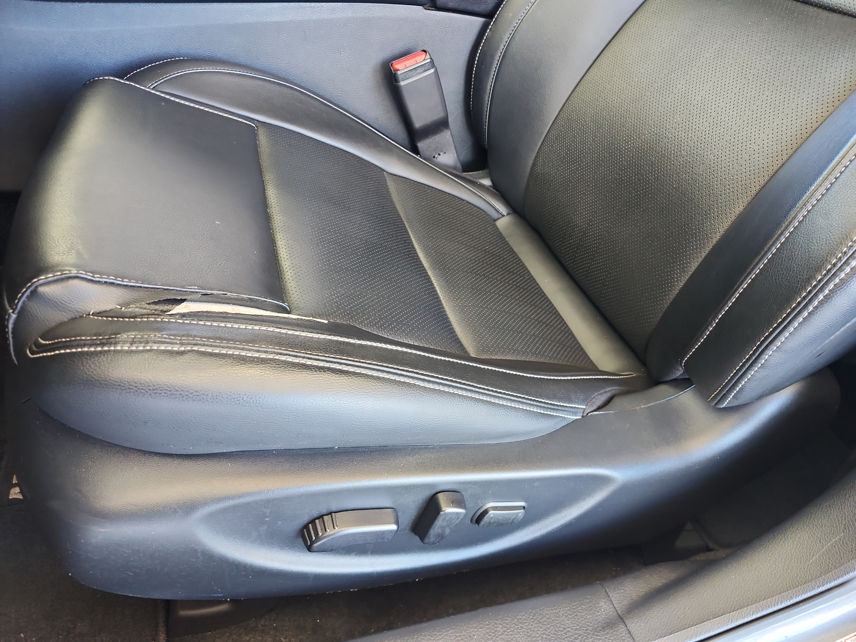 Used 2020 Nissan Maxima 3.5 SV w/ Floor Mat Group FWD image 16