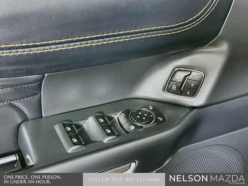 Used 2023 Ford Expedition Platinum AWD/4WD image 21
