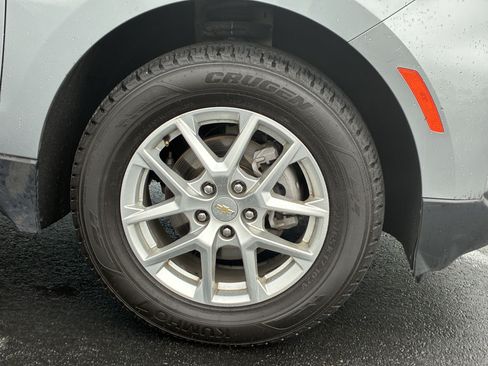 Used 2024 Chevrolet Equinox LT AWD/4WD image 6