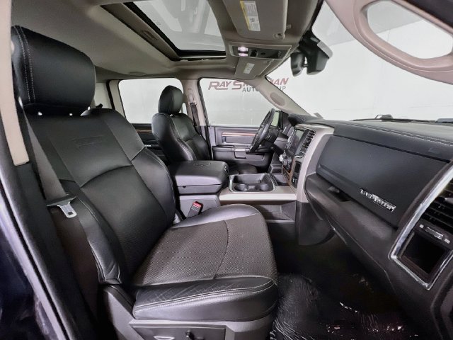 Used 2017 RAM 1500 Laramie w/ Convenience Group AWD/4WD image 41