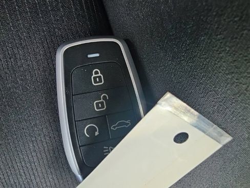 Used 2021 Honda Accord LX image 30