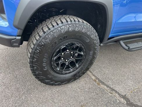 New 2026 Chevrolet Colorado ZR2 w/ ZR2 Bison Edition image 10