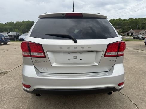 Used 2012 Dodge Journey SXT w/ Popular Equipment Group image 8