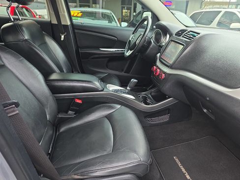 Used 2015 Dodge Journey R/T w/ Rear Seat Video Group image 10