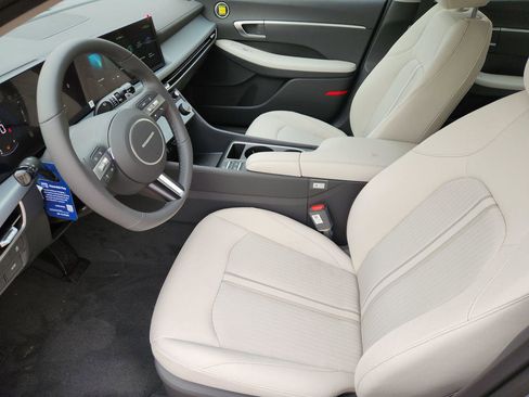 New 2026 Hyundai Sonata SEL FWD image 9