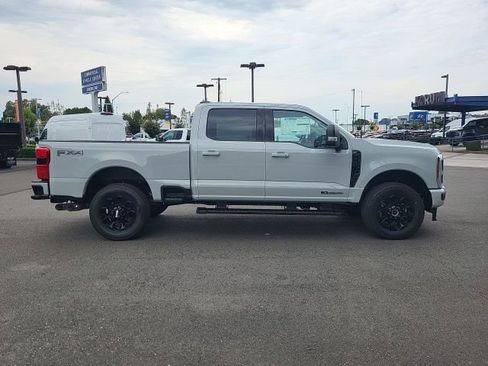 New 2025 Ford F350 XLT w/ Black Appearance Package image 7