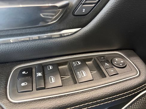 Used 2022 RAM 1500 Laramie image 14