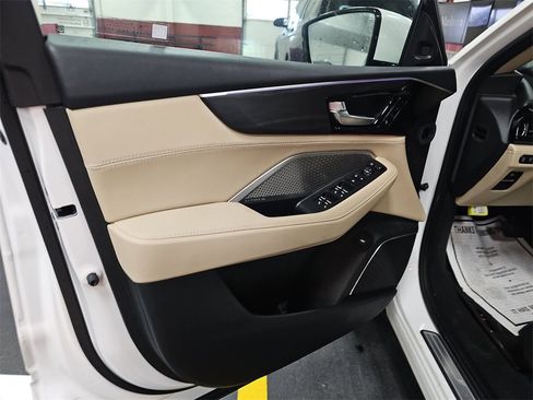 Used 2023 Acura MDX SH-AWD w/ Advance Package image 16