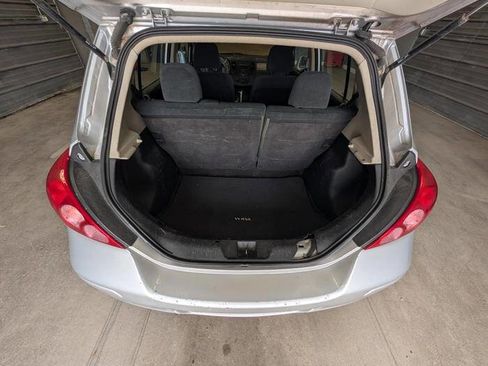 Used 2011 Nissan Versa 1.8 S FWD image 25
