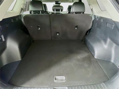 Used 2025 Kia Sportage EX w/ Premium Package image 28